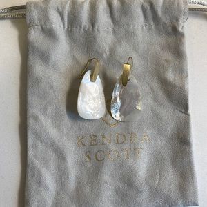 Kendra Scott pearl earrings with gold accent, like new.